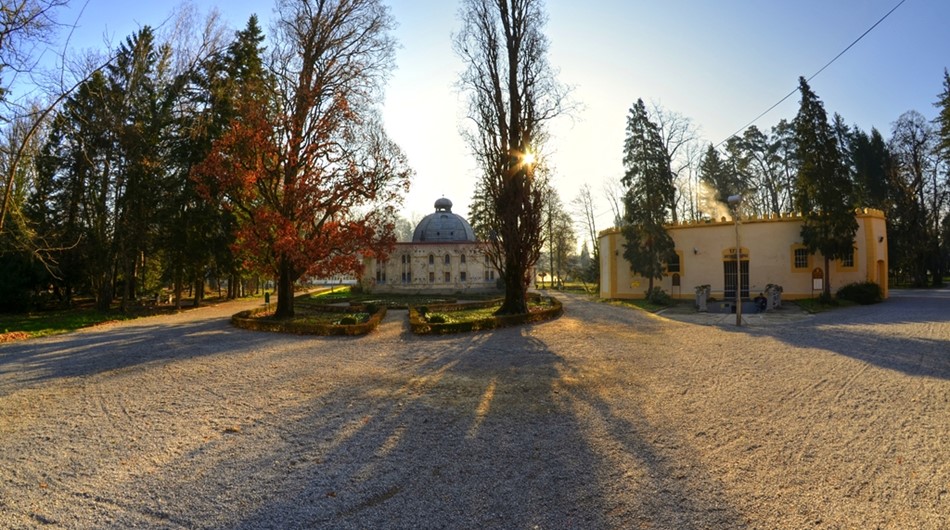Julijev zdraviliški park