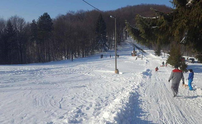 Skijanje i sanjkanje na Petrovom vrhu