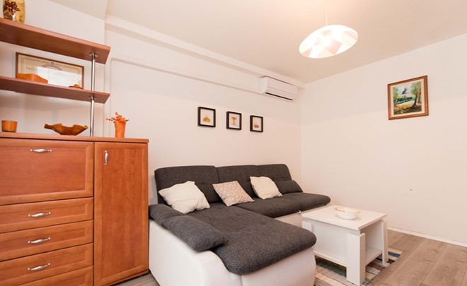 Apartma LUX ****
