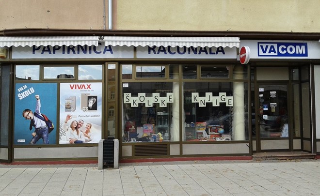 Prodajalne spominkov v mestu