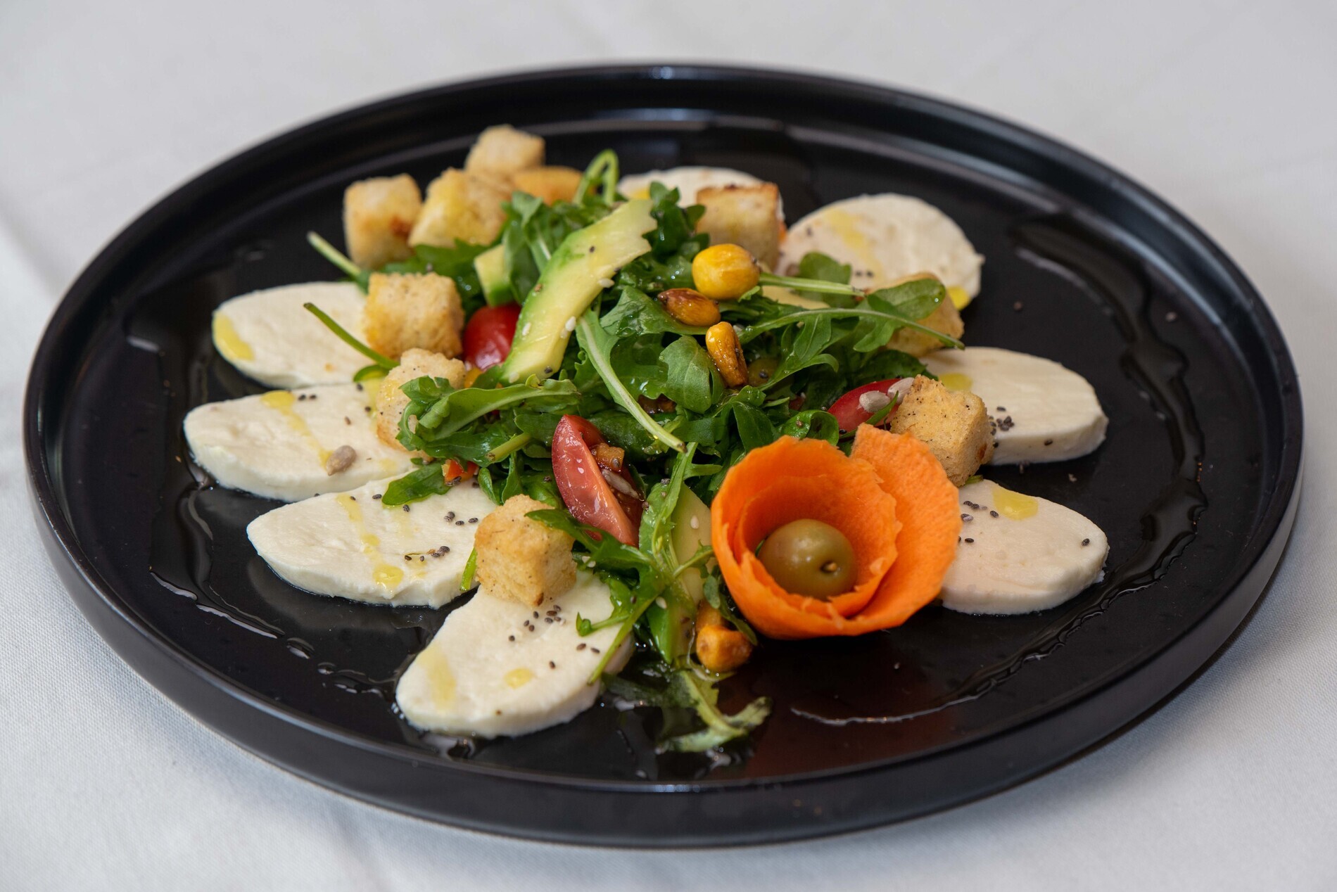 Sportska salata sa sjemenkama